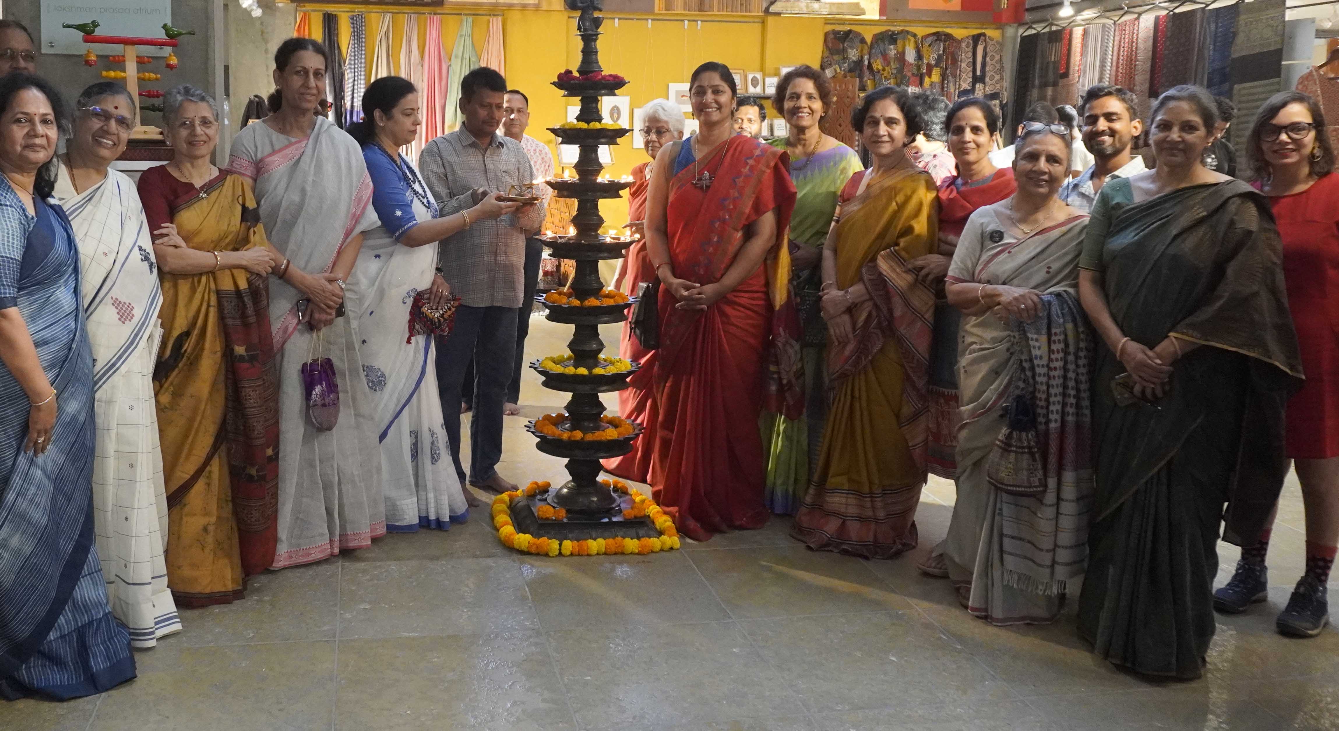 Threads of Hope Bazaar, a two day &nbsp;Special Bazaar to revive livelihoods of Artisans affected by Delhi Fire inaugurated